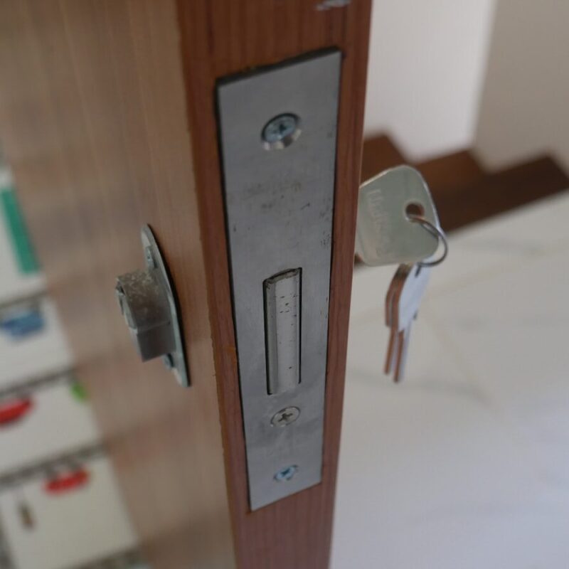 Instalación de cerraduras